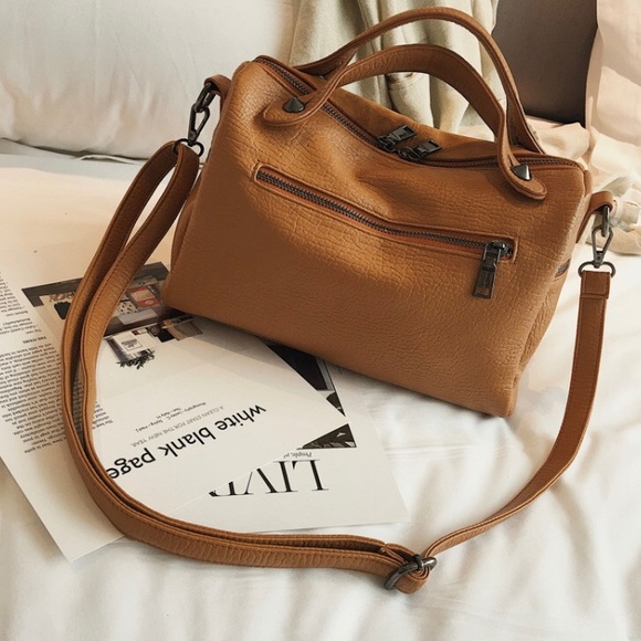 🔄🆕 BRISTOL Vol. 2 Studded Bag - Picture 7 of 8